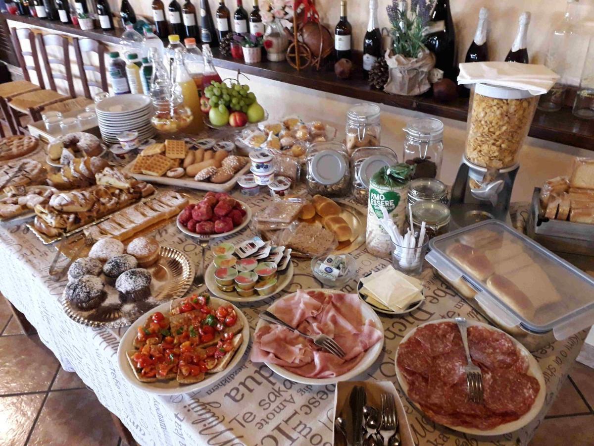 Agriturismo Torre Cristina อาพริเลีย ภายนอก รูปภาพ