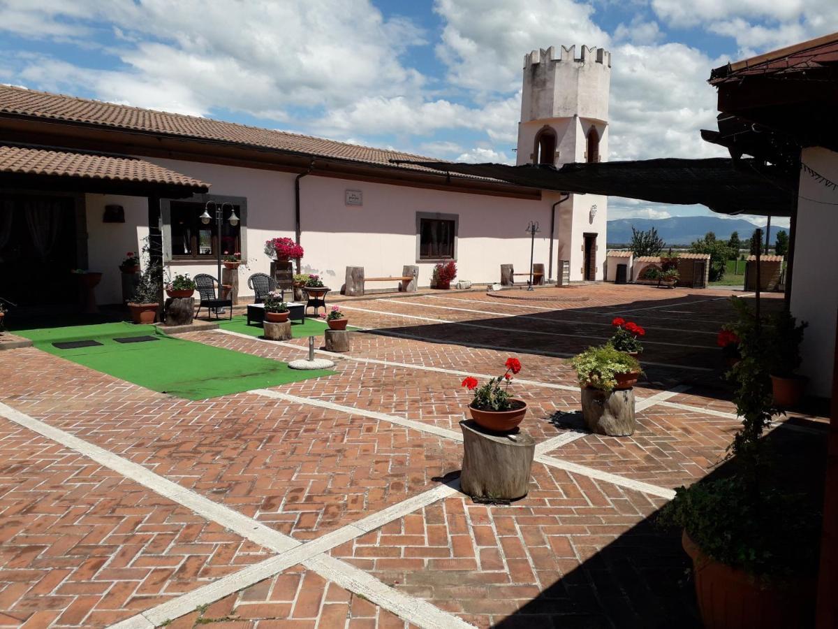 Agriturismo Torre Cristina อาพริเลีย ภายนอก รูปภาพ